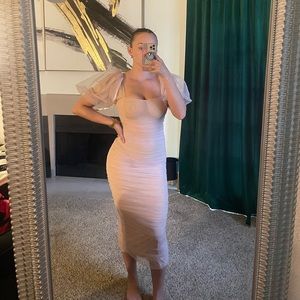 Miss Guided Ruched Puff Sleeve MIDI Dress - Lilac